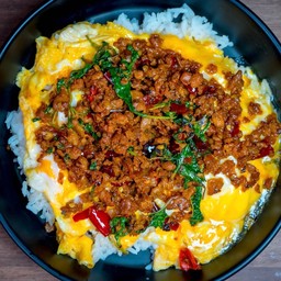 ข้าวกะเพราไข่ข้น