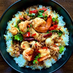 ข้าวกะเพรามหาสมุทร