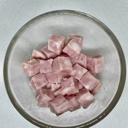 เบคอน