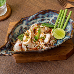 น้ำตกปลาหมึก