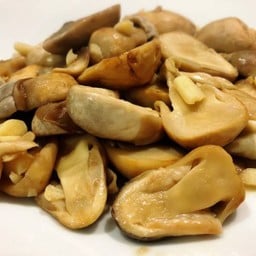 เห็ดผัดน้ำมันหอย