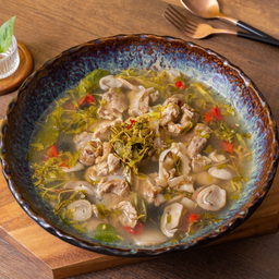 ต้มยำกระดูกอ่อนใบมะขาม