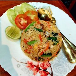 ข้าวผัดปลาเค็ม