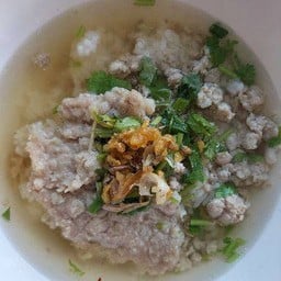 ข้าวต้มน้ำหมู