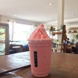 นมสตรอเบอรี่