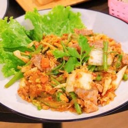 สุกี้แห้ง