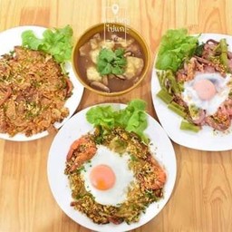 คั่วไก่ลาวา2แถมบะหมี่ไข่คั่ว1