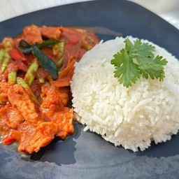 หมูผัดพริกแกง