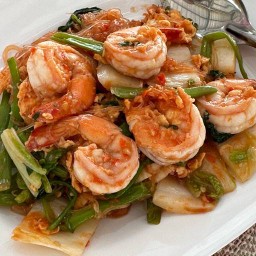 ขาหมูฮัฟ ( ฝั่งประตูทางออก สน. หนองแขม)