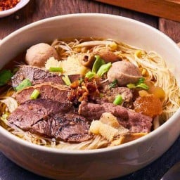 ก๋วยเตี๋ยวเนื้อ