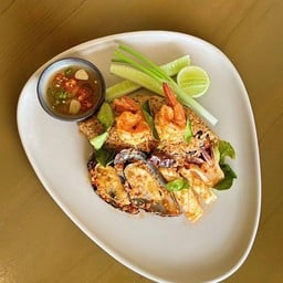 Tom Yum Fried Rice with Mixed Seafood