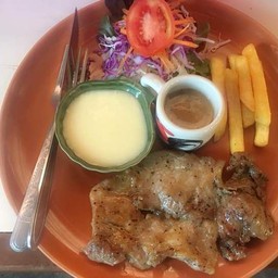 สเต็กหมูพริกไทยดำ