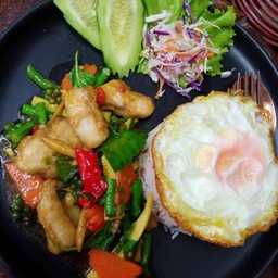 ข้าวปลากะพงผัดฉ่า