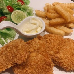 สเต็กไก่ทอด หรือ หมูทอด