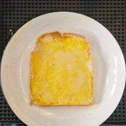 ปังปิ้งเนยนมน้ำตาล