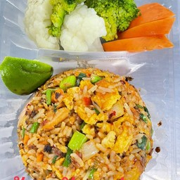 ข้าวผัดพริกเผาทูน่า