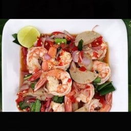 ยำหมูยอกุ้งสุก