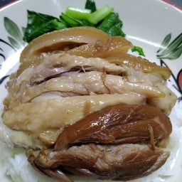 พิเศษ ข้าวหมู