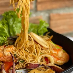 สปาเก็ตตี้ขี้เมากุ้ง