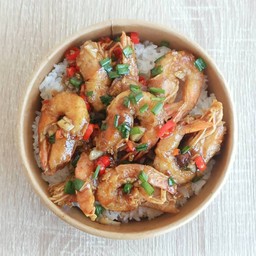 ข้าวกุ้งคั่วพริกเกลือ