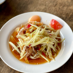 ส้มตำหมูกรอบ