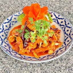 ยำสามกรอบ