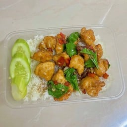 ข้าวกระเพราไก่กรอบ