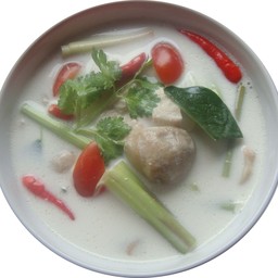 ก๋วยเตี๋ยวต้มข่า