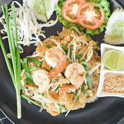 ผัดไทยกุ้งสด