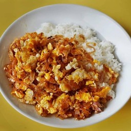 ข้าวราดหัวไชโป้วหวานผัดไข่