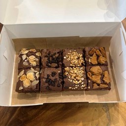Brownie (M8) | บราวนี่ 8 ชิ้น