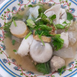 ก๋วยเตี๋ยวปลาน้ำใสรวมมิตร(สามารถเลือกเส้นได้ค่ะ)เส้นใหญ่เส้นเล็กบะหมี่วุ้นเส้น