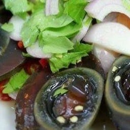 ยำไข่เยี่ยวม้า