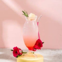 ลิ้นจี่กุหลาบ (Lychee Rose Soda)