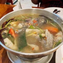 ต้มยำโป๊ะแตกปลากระพง