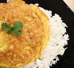 [อร่อยซ่ากับโค้ก] ข้าวไข่เจียวหมูสับ + โค้ก ออริจินัล (ขวด)