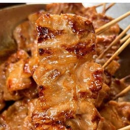 ชุดอิ่มหมูไม่เน้นข้าว หมู10ไม้ ข้าว1ห่อ