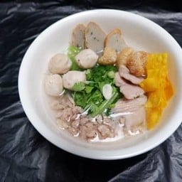 เส้นติดปาก -