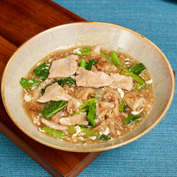 ก๋วยเตี๋ยวราดหน้าหมู