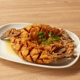 ปลากะพงทอดน้ำปลา