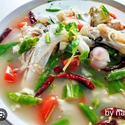 ต้มยำปลากระพงน้ำใส