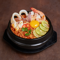 มาม่าทะเลเดือด