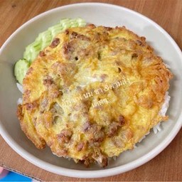 ข้าวไข่เจียว (ใช้ไข่ 2 ฟอง)