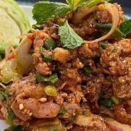 ก้อยหมูดิบ