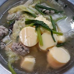 ต้มจืดหมูสับ+วุ่นเส้น+เต้าหู้+สาหร่าย