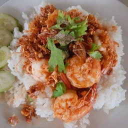 ข้าวกุ้งกระเทียม