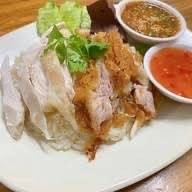 ข้าวมันไก่ผสม(ไก่ต้ม+ไก่ทอด)