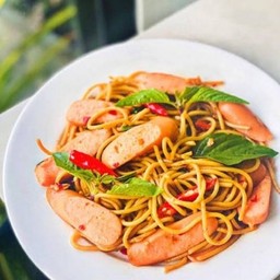 สปาเก็ตตี้ขี้เมาไส้กรอก