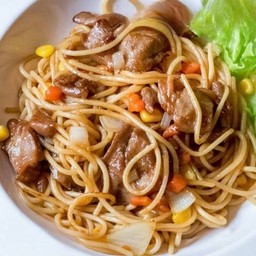 สปาเก็ตตี้หมูซอสเทอริยากิ