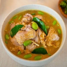 แกงคั่วหมู